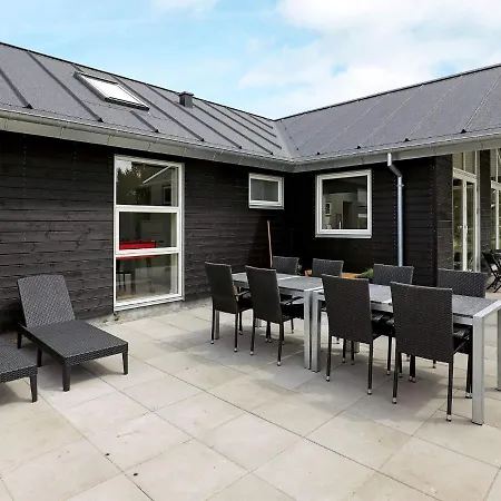 Nyaraló 10 Person In