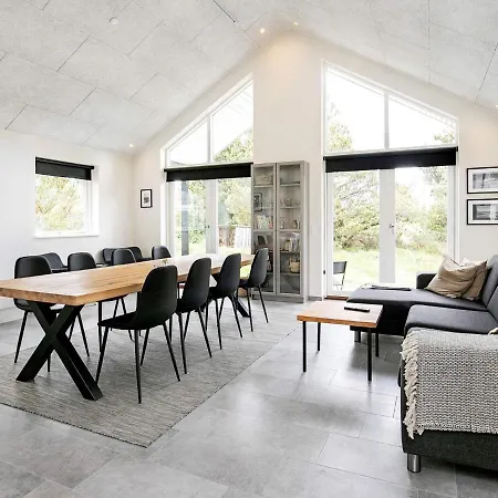 Nyaraló 10 Person In