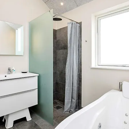 10 Person In Thisted